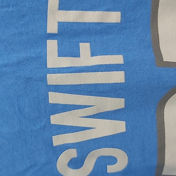 D. SWIFT LIONS Official NFL T Shirt - Picture 6 of 10